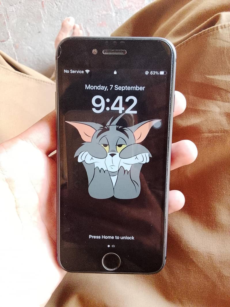 Apple iPhone 8 3