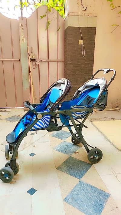 Twin baby pram