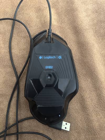 Logitech G402