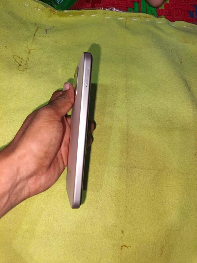 OPPO A6 2