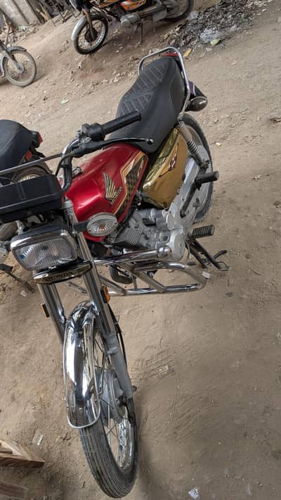 CG 125 gold edition 2024-2026