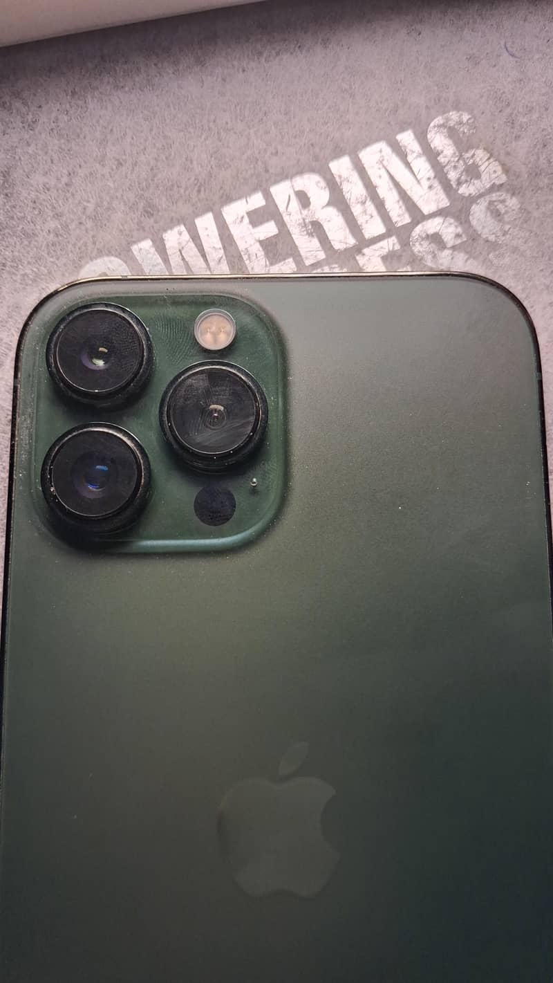 Apple iPhone 13 Pro Max 3