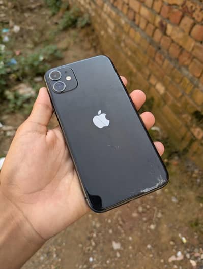 Apple iPhone 11 Bypass 64 GB front and back cracked