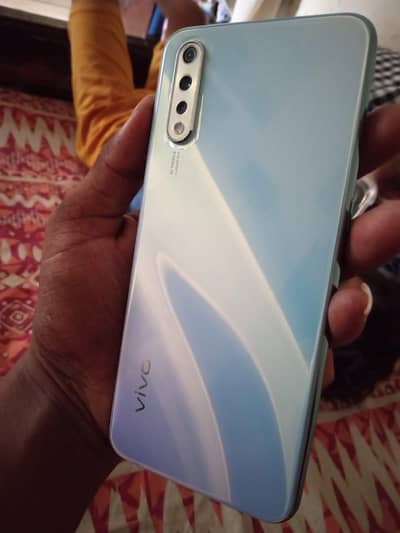 Vivo S1