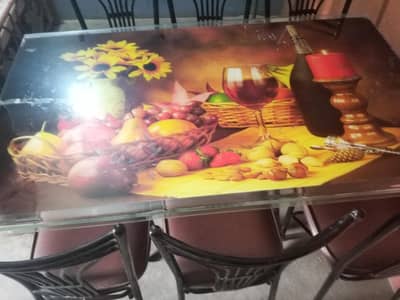 6 chairs iron 8 inch ka glass table achi condition me hai