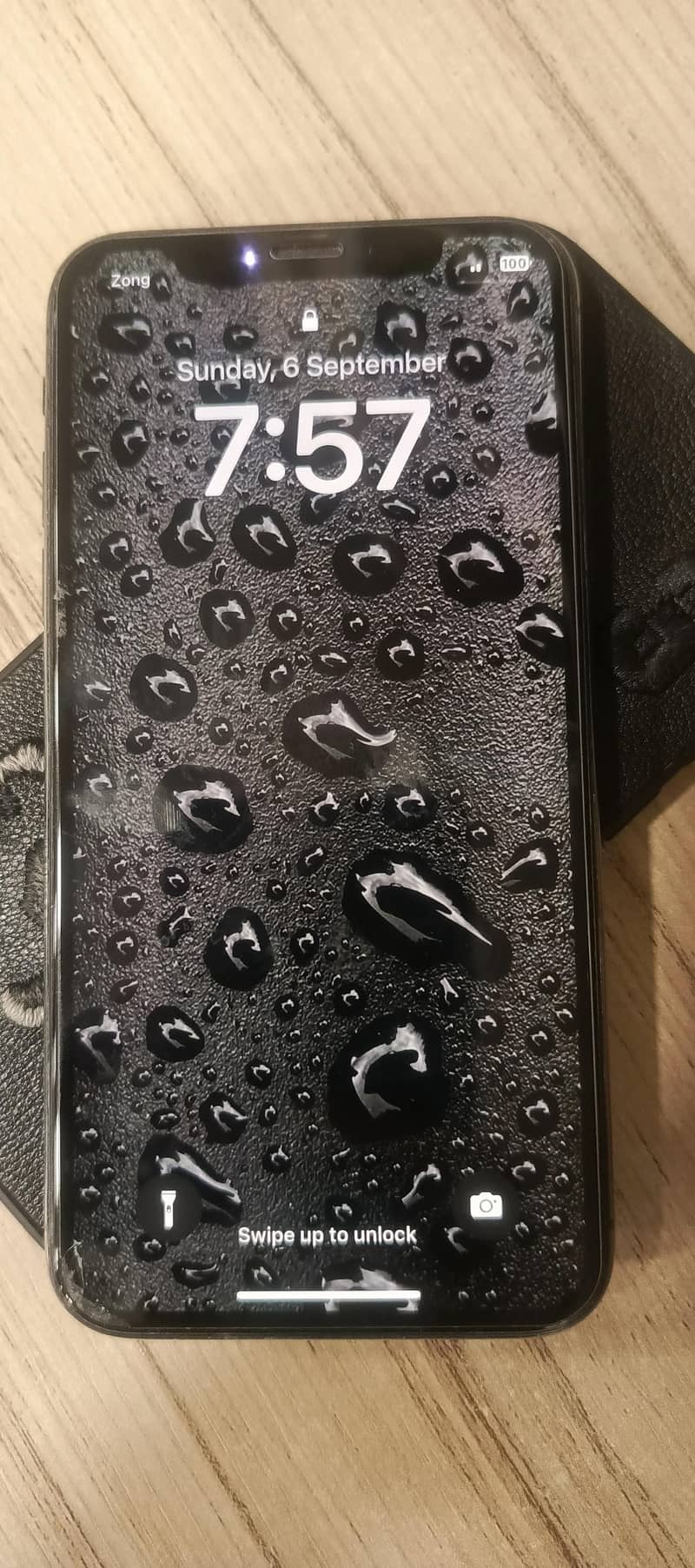 Apple iPhone X 0