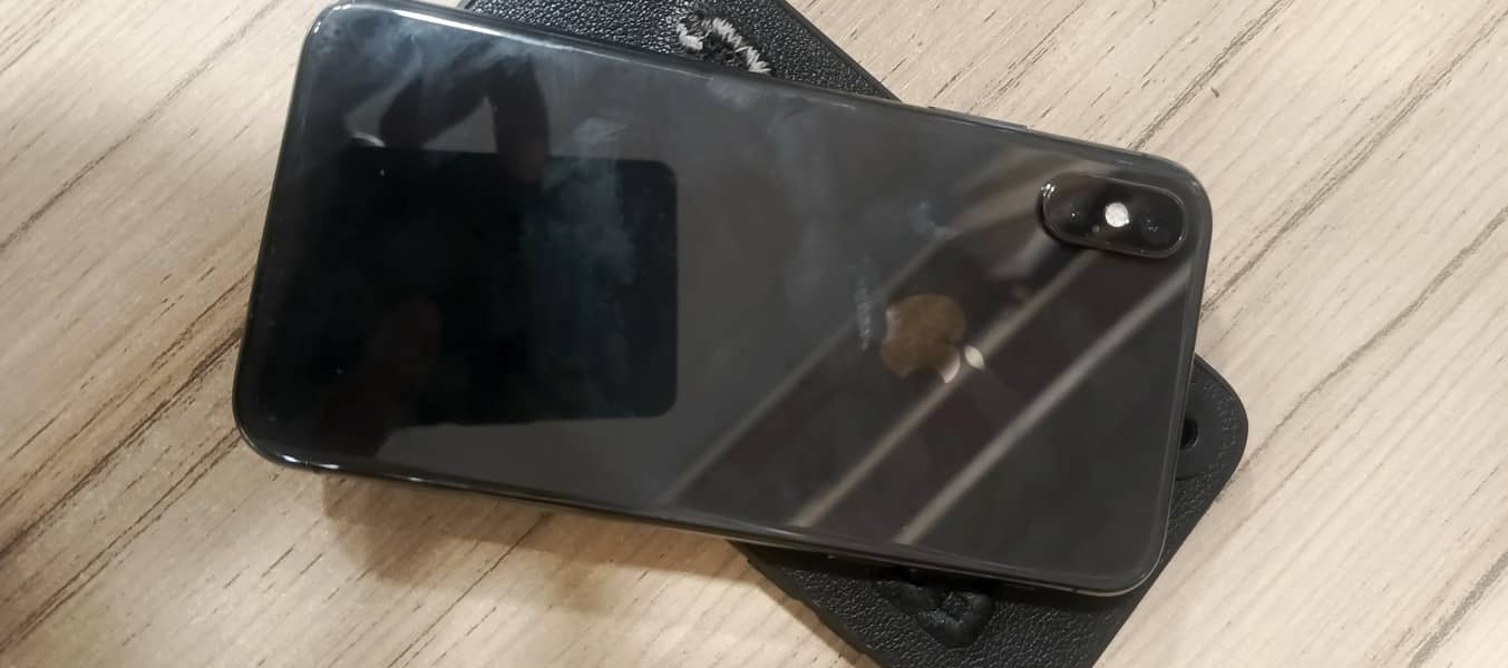 Apple iPhone X 3