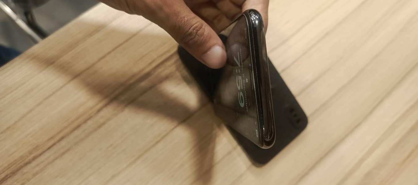 Apple iPhone X 7