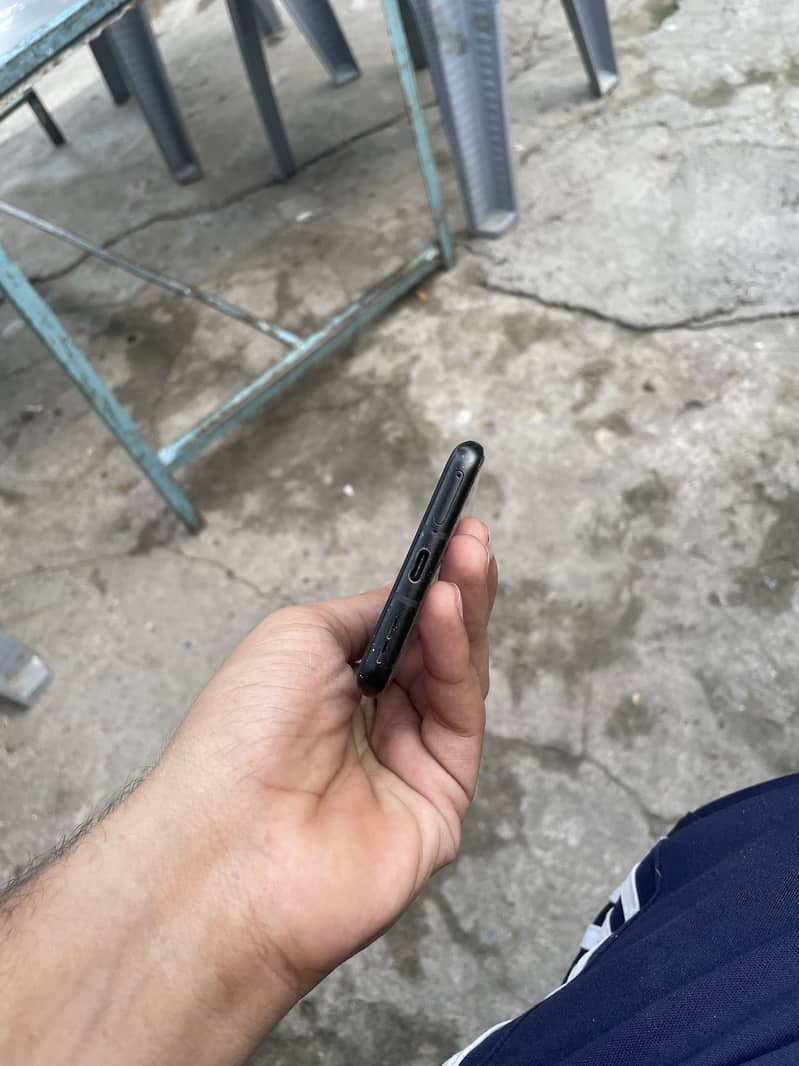 One Plus 10 Pro 4