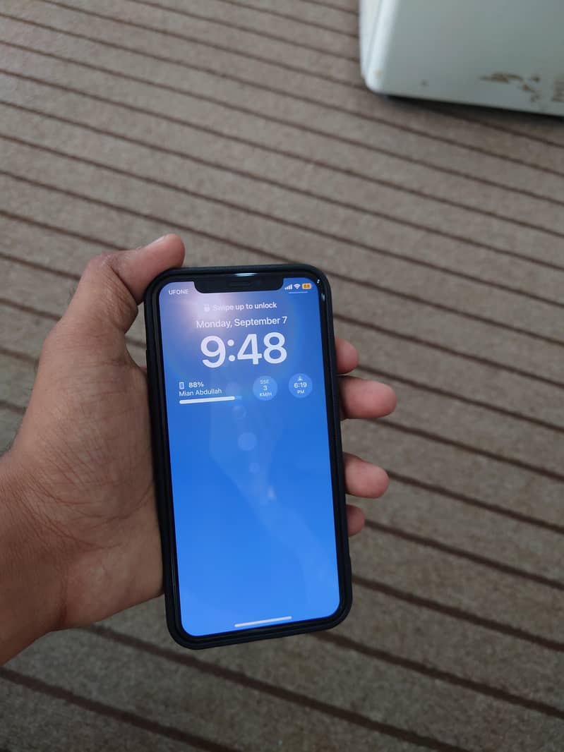 Apple iPhone XS 1