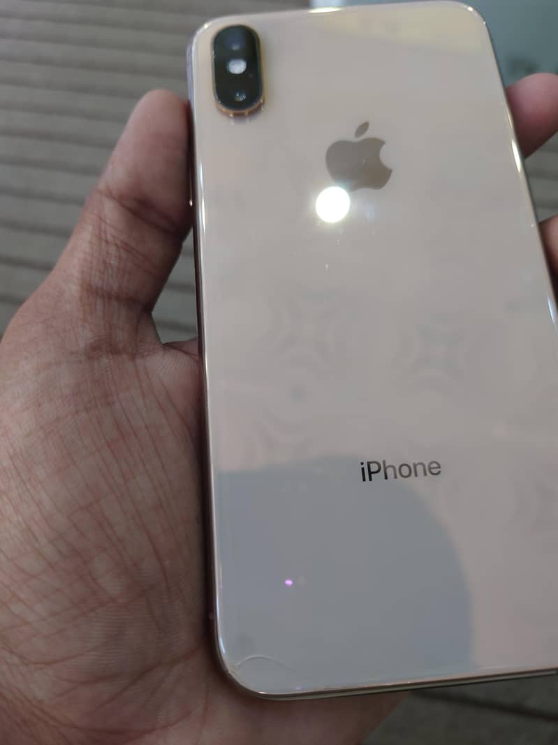 Apple iPhone XS 3