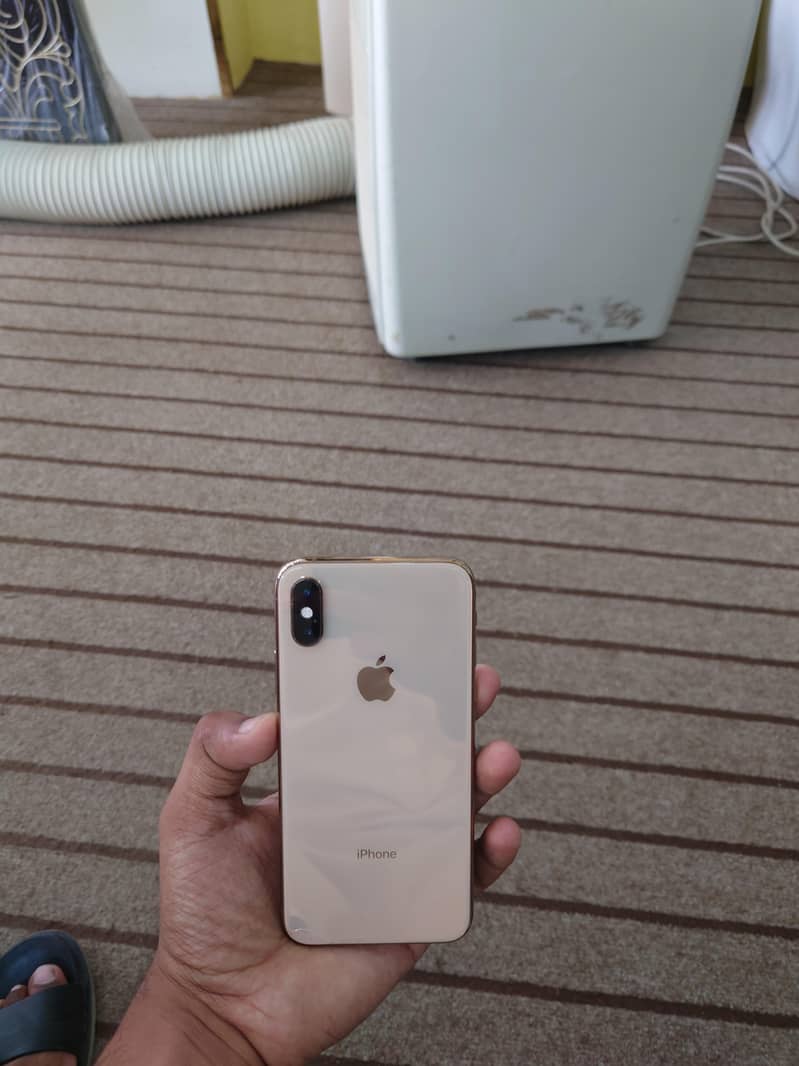 Apple iPhone XS 6