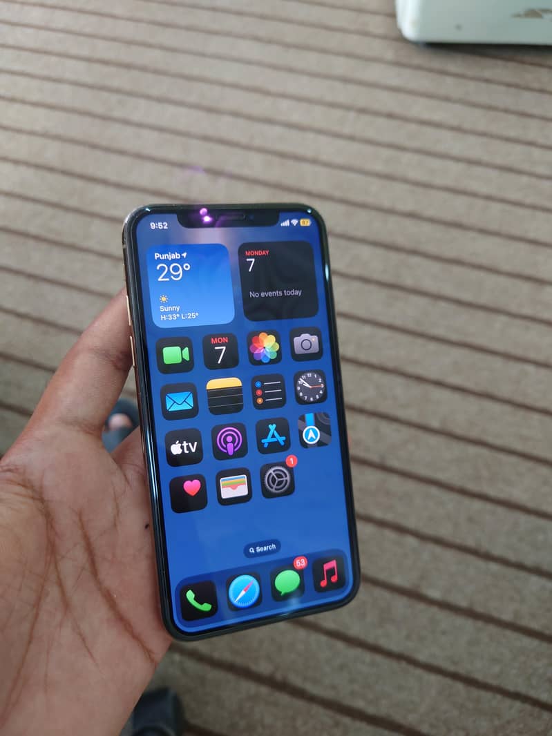 Apple iPhone XS 8
