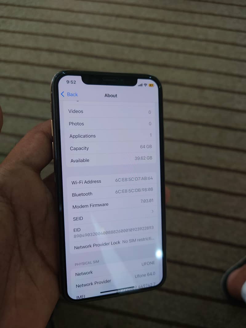 Apple iPhone XS 10