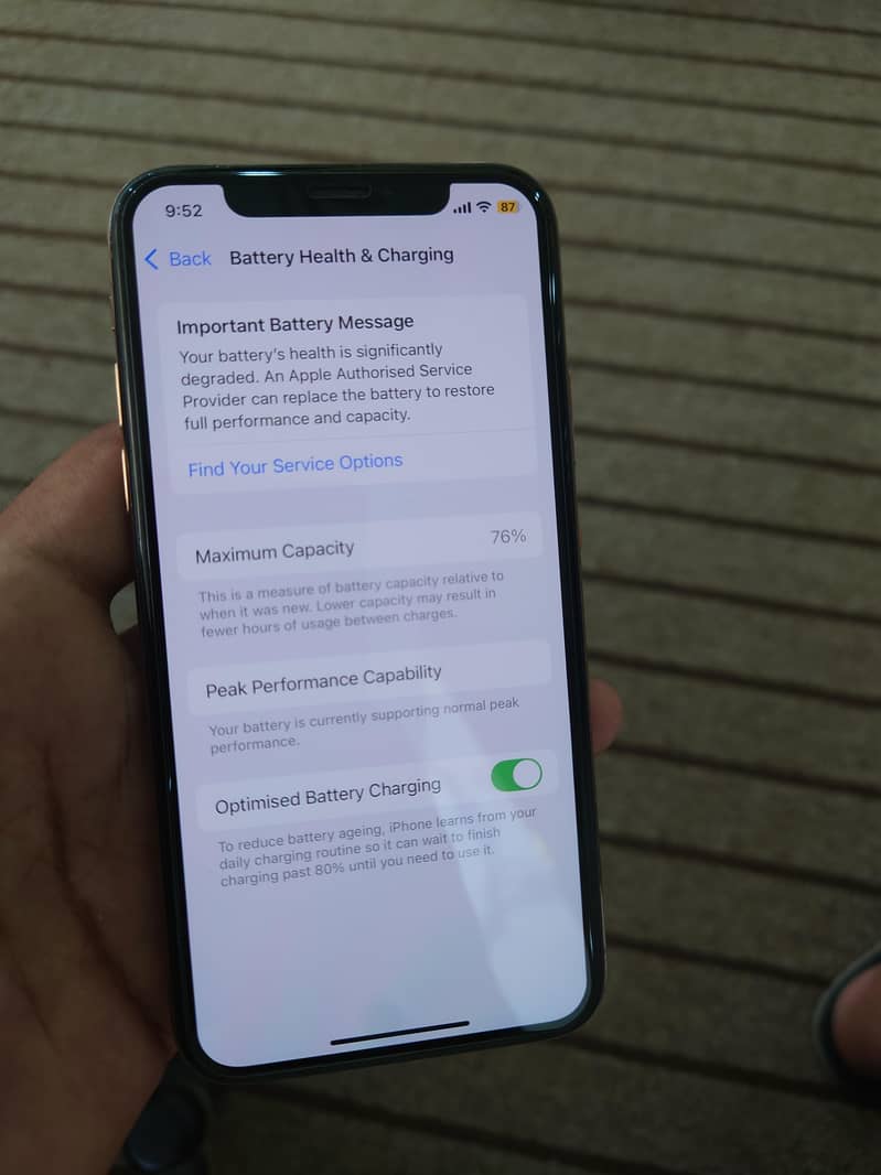 Apple iPhone XS 11