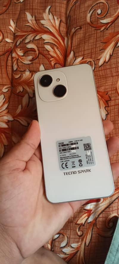 Tecno Spark 40c 4gb ram 128 rom
