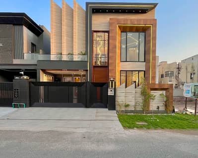 Your Dream Brand New 10 Marla House Is Available In Royal Orchard