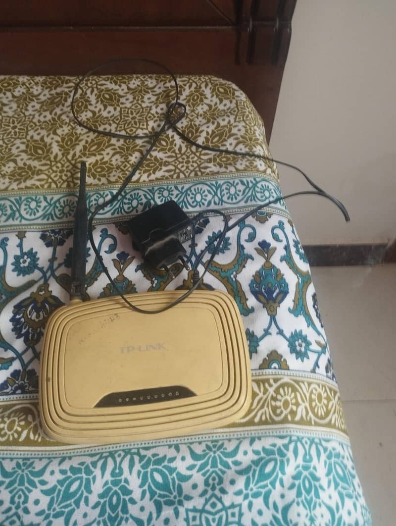 TP Link 150 Mbps Wireless Router 3