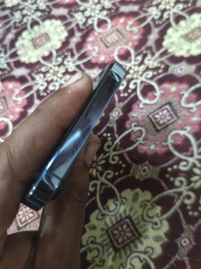 Apple iPhone 13 Pro Max 5