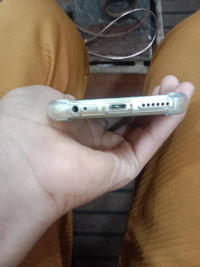 Apple iPhone 6 3