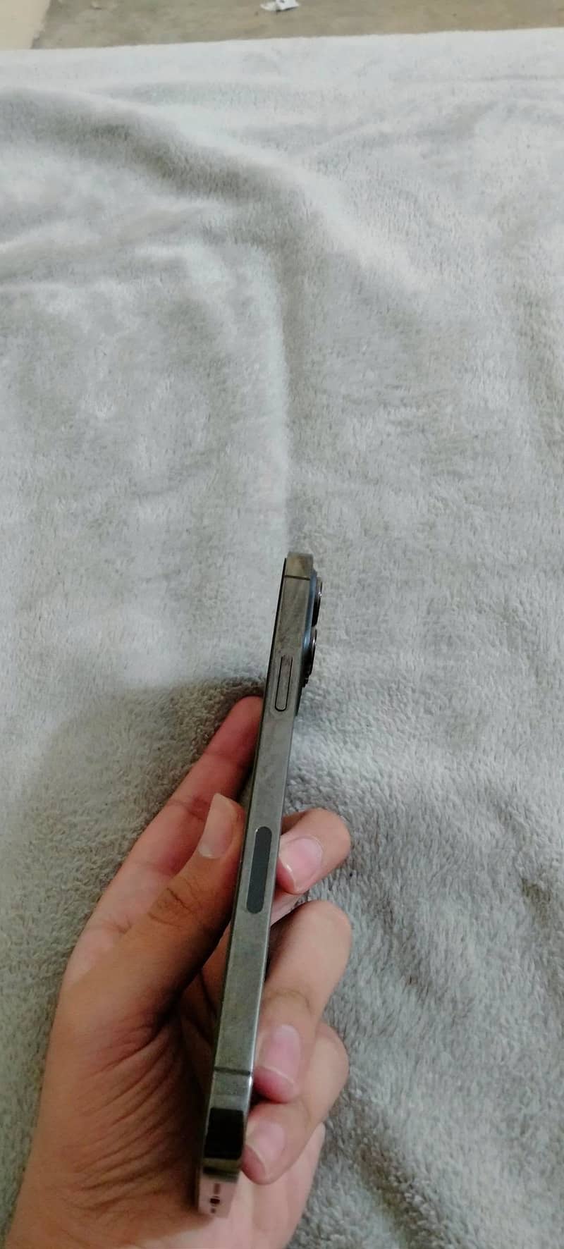 Apple iPhone 13 Pro Max 1