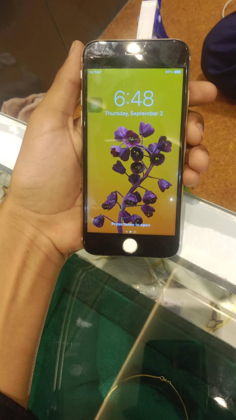 Apple iPhone 6 4