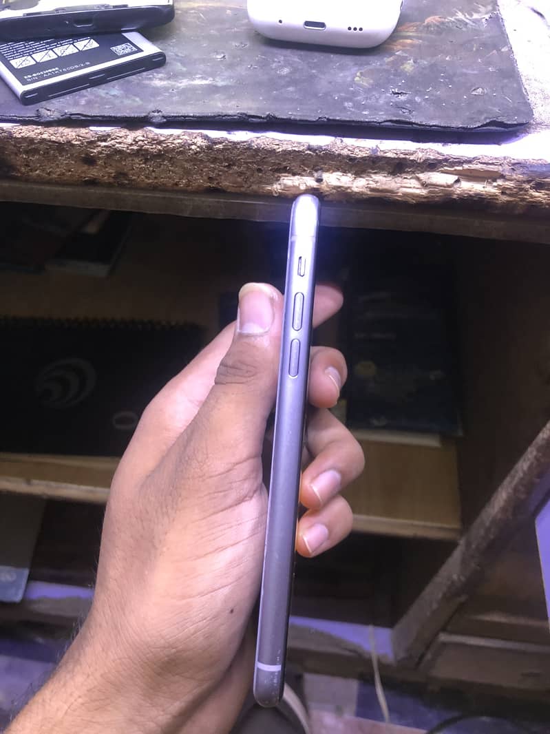 Apple iPhone 11 1