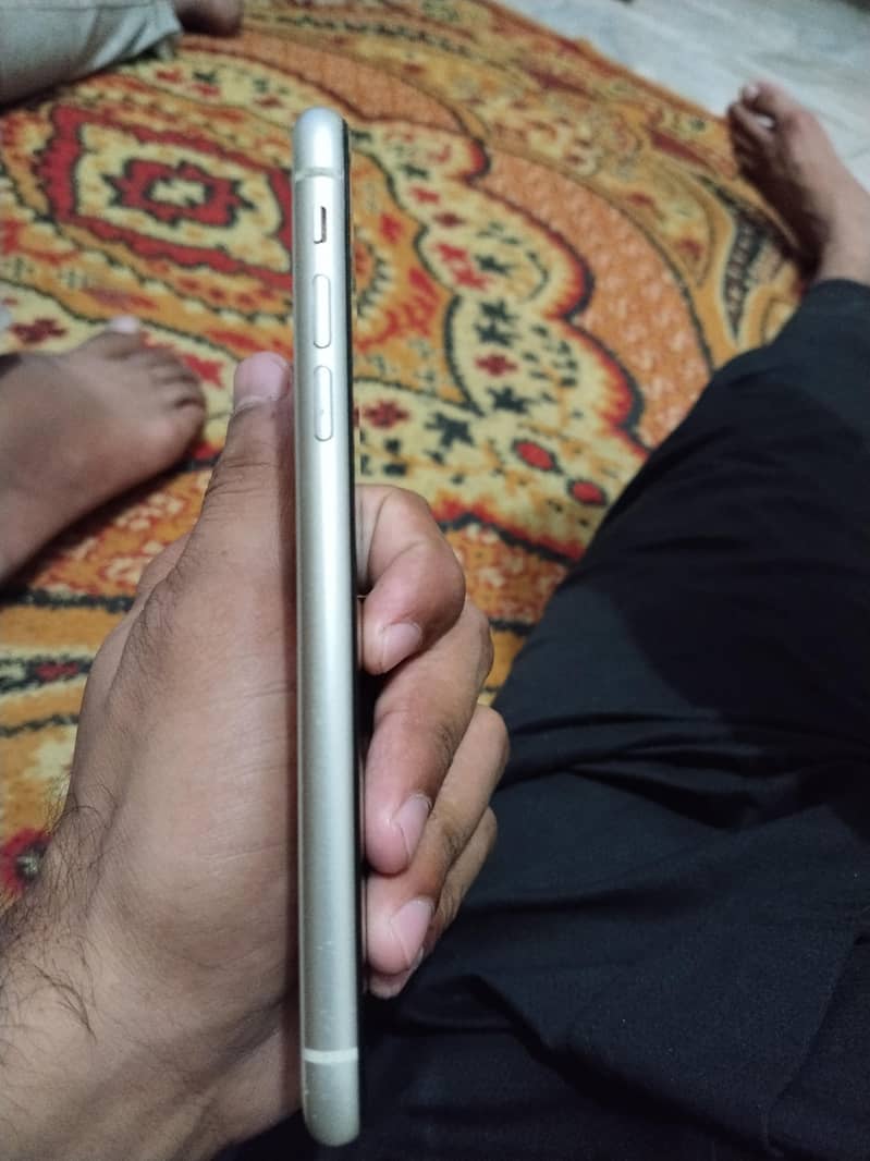 Apple iPhone 11 2