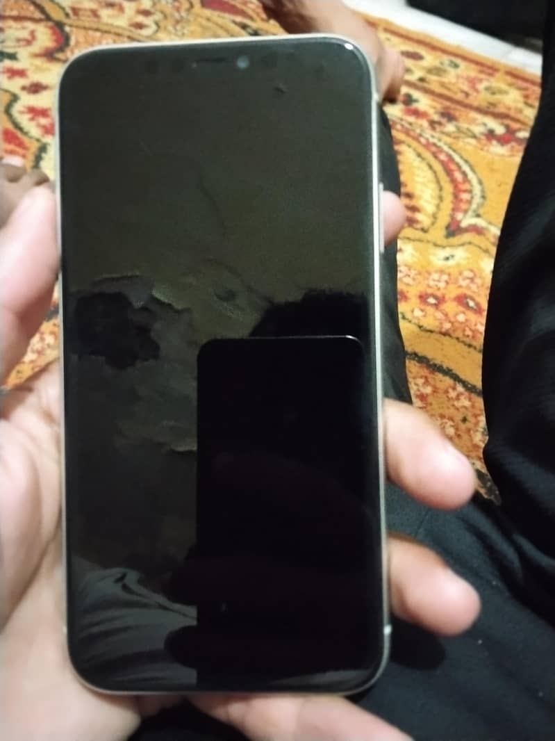 Apple iPhone 11 5