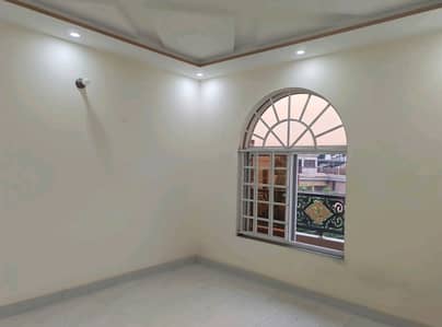 Prime Location 5 Marla House In Allama Iqbal Town