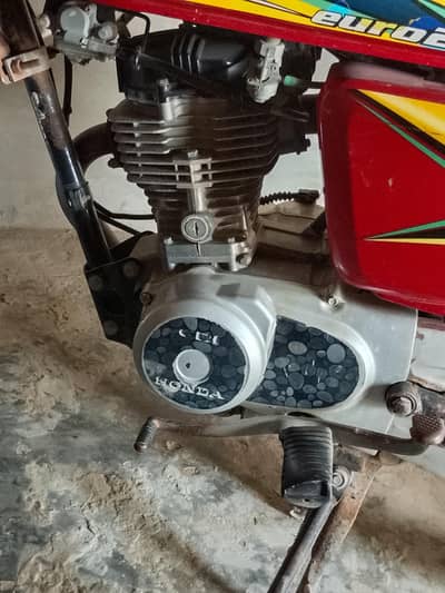 Honda 125 2025 model for urgent sale located adda kamir 120/9L