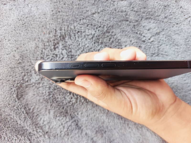 Apple iPhone 15 5