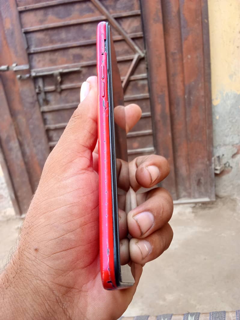 Realme C3 8
