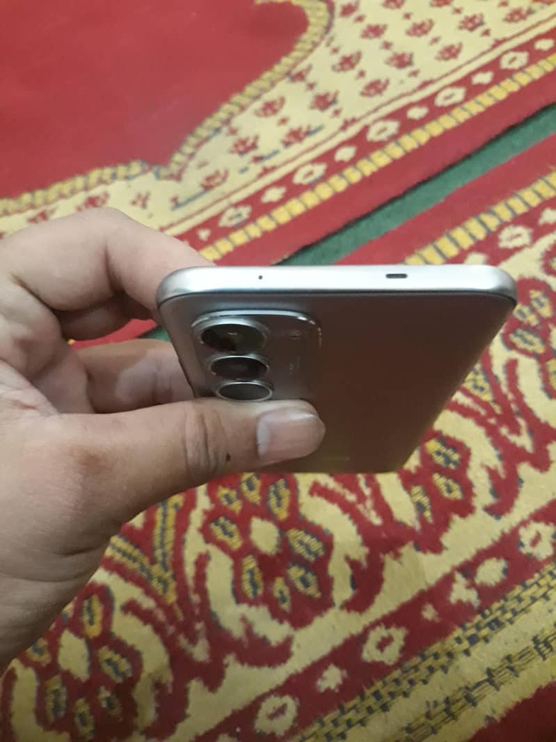 Tecno Spark 40 pro + 0