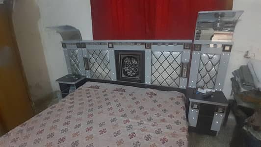 Only bed and side table not foem