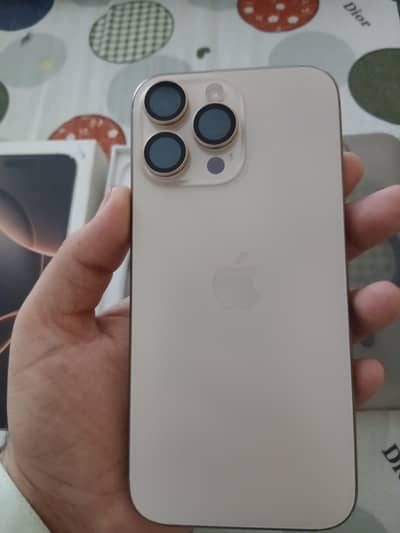 Apple iPhone 16 Pro Max