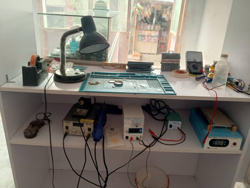 mobile Shop 4