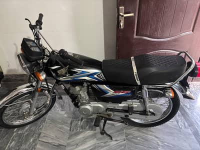 125 Black 2025