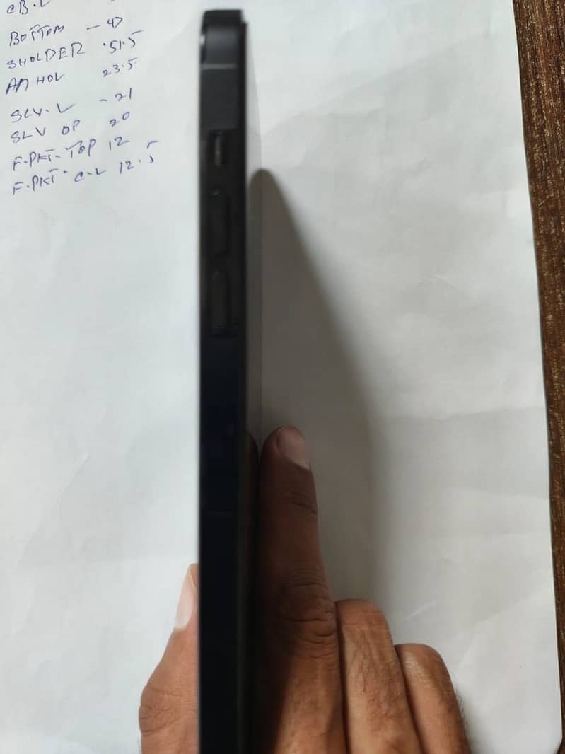 Apple iPhone 14 Pro Max 1