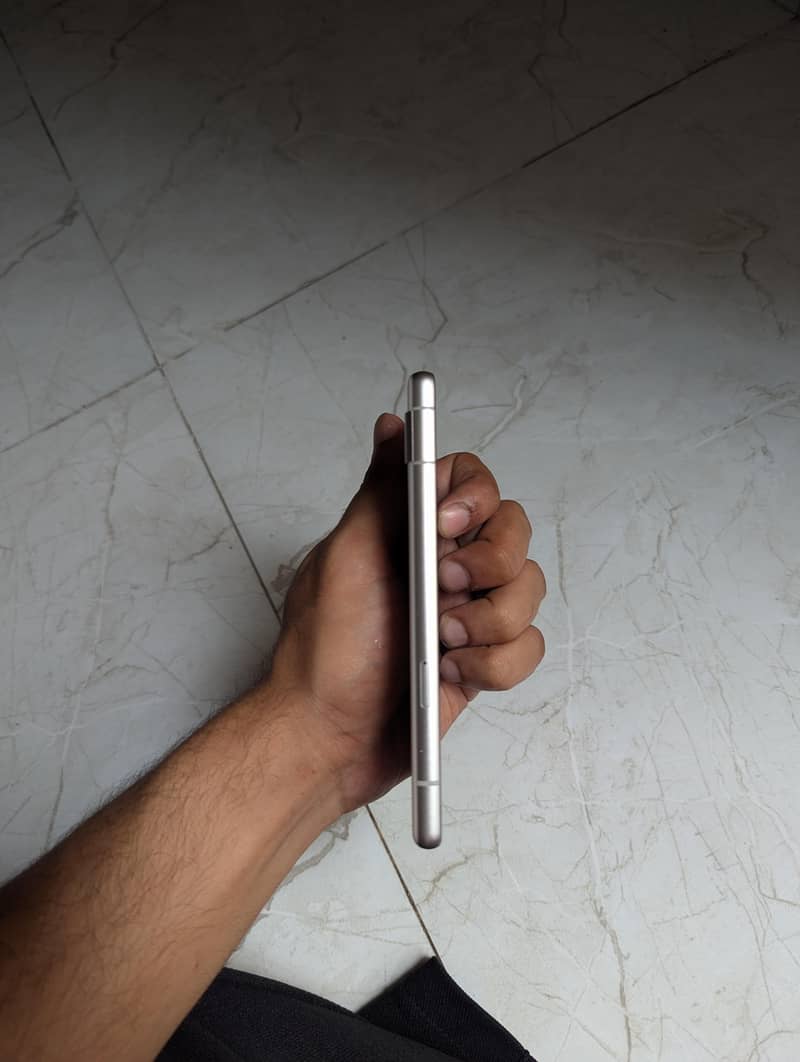 Google Pixel 7a 1