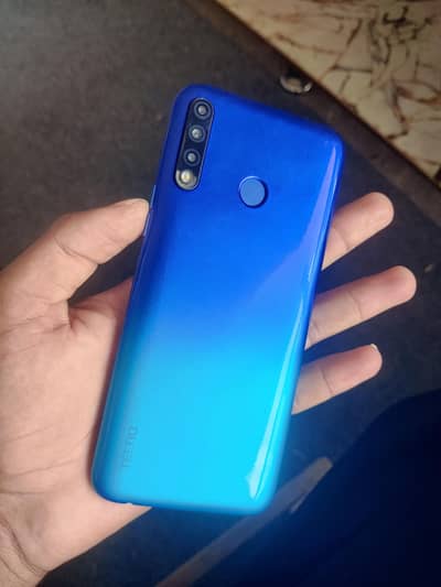 Tecno spark 4