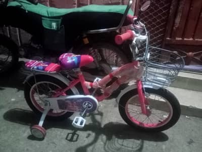 KIDS BICYCLES