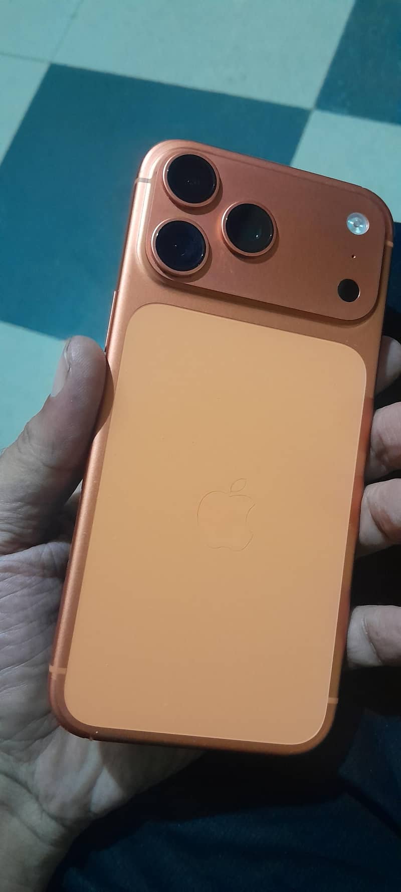 iphone 17paromax 4