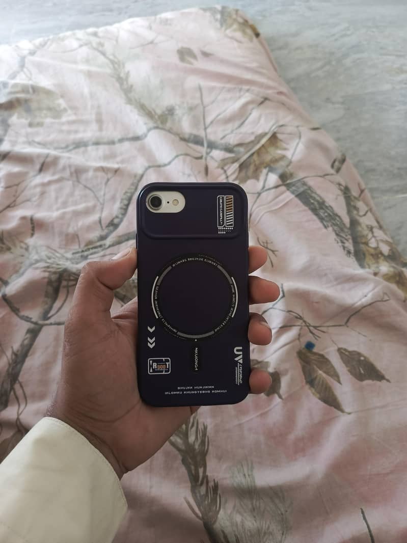 Apple iPhone 7 2