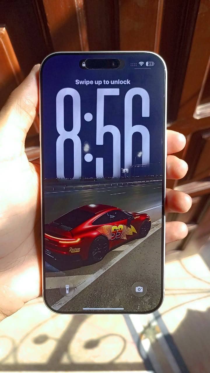 Apple iPhone 17 Pro Max 4