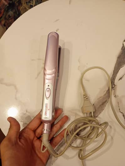 Hair Straightener West point