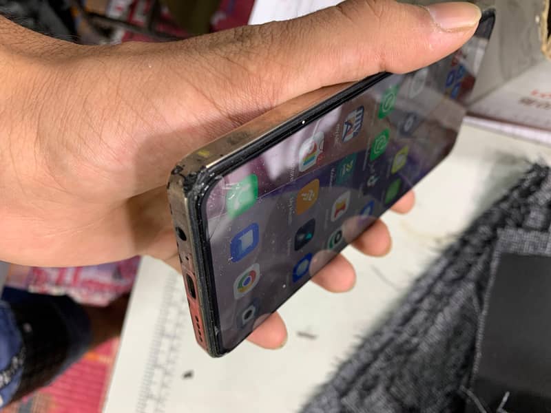 Infinix Note 30 Pro 3