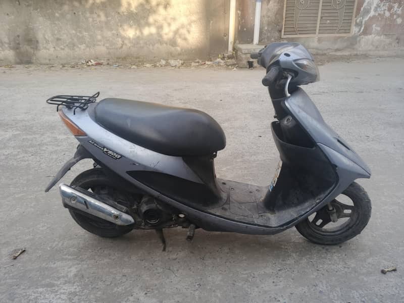 scooty 0