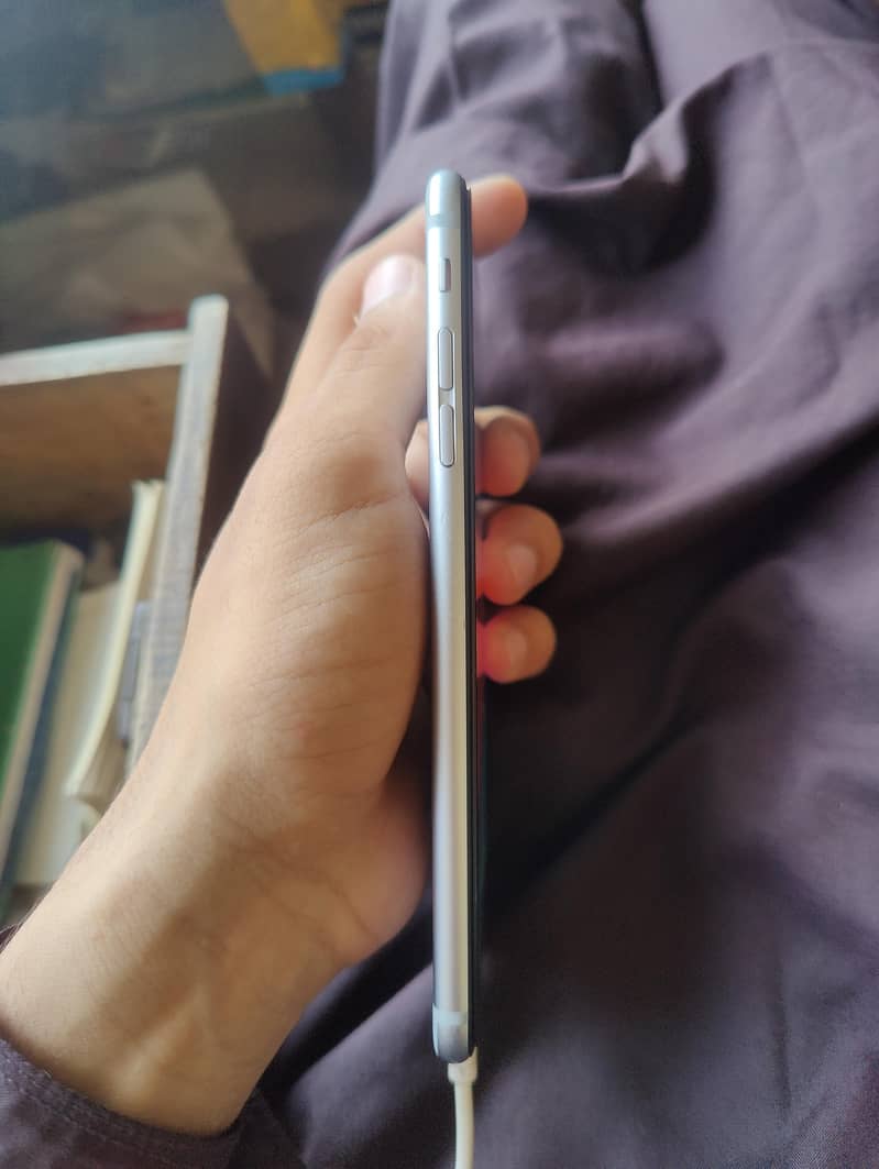 Apple iPhone 6S 5