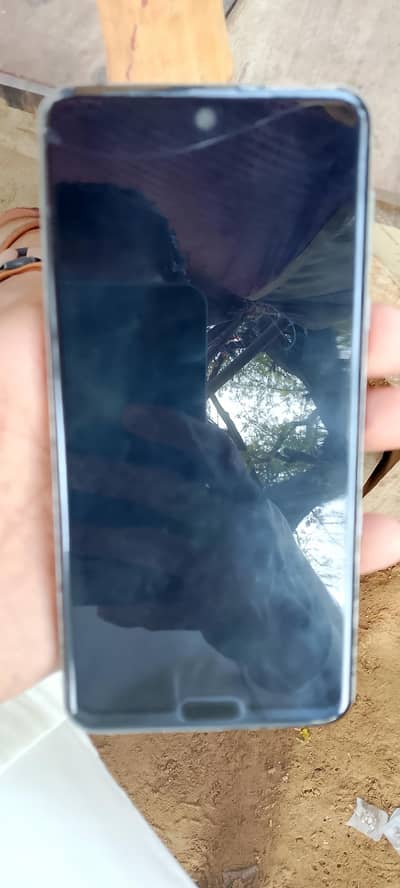 Sharp Aquos R3